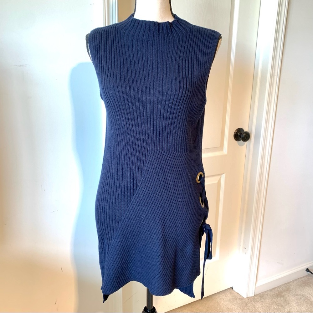 INIGO THREAD Sleeveless Ribbed High Neck Grommet Tunic Sweater—SZ. Small